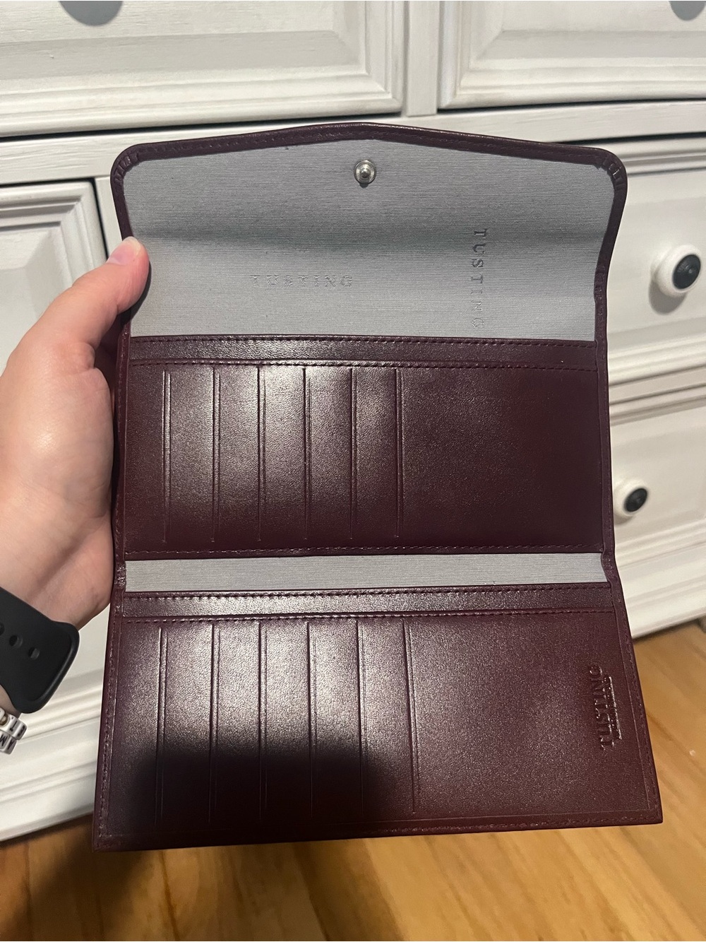 Leather Envelope Wallet in Deep Burgundy - Picture 2 of 3